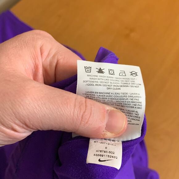 Nike Dri-Fit Quarter Zip Small Purple - Picture 8 of 8